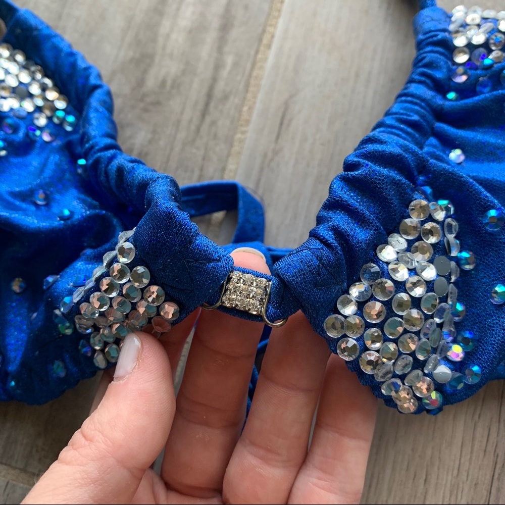 Beautiful Blue Bikini - image 6